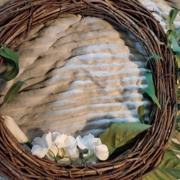 🎉16" Artificial Spring/Summer Floral Wreath Indoor/ Outdoor for Doors - Picture 5 of 8